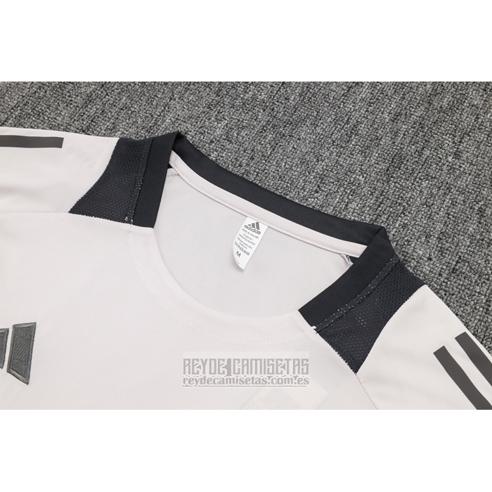 Chandal del Real Madrid Manga Corta 2024-2025 Rosa Claro - Pantalon Corto